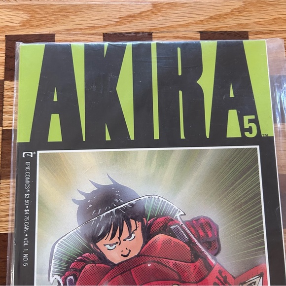 Akira Vol# 1. Issue # 5 (1989) Comics - Katsuhiro Otomo - Great Graphics - Picture 3 of 9
